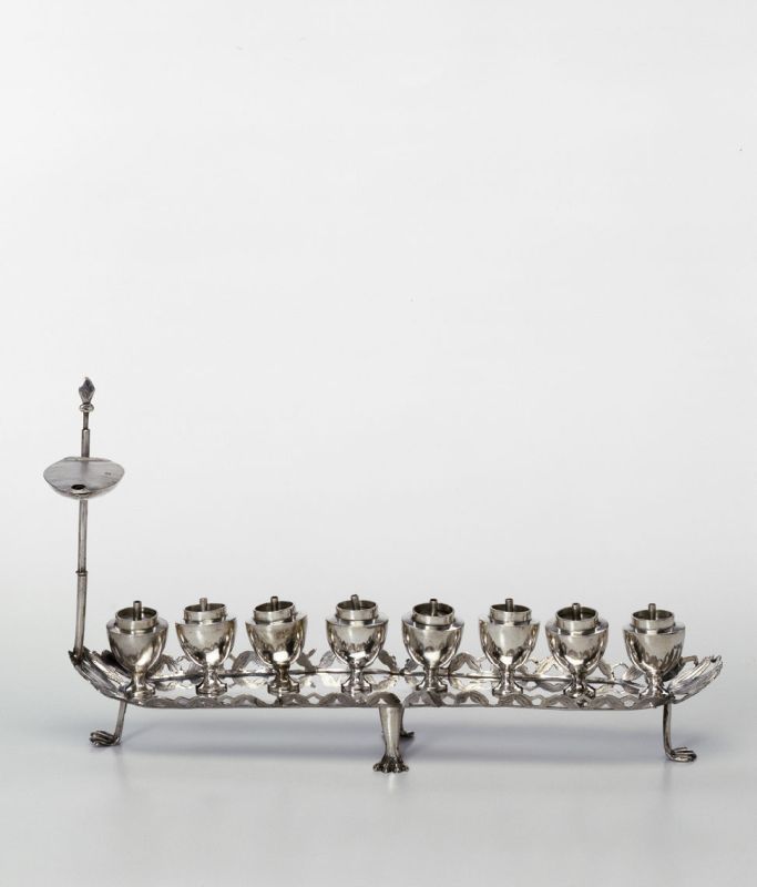 Hanukkah lamp