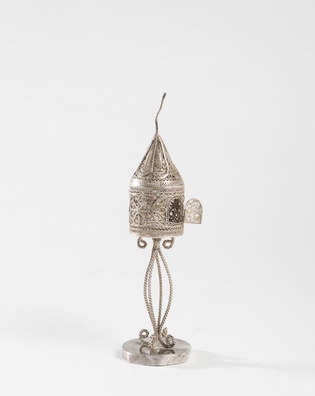 Spicebox in dovecote form