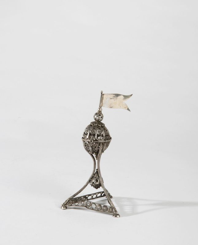 Spherical spicebox on a triangular stand