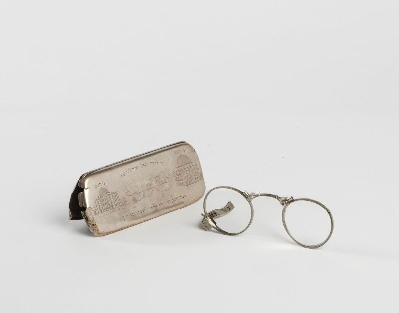 Folding eyeglasses, with silver case decorated with Hebrew inscriptions