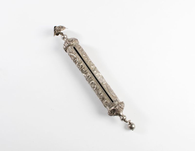 Case for Esther scroll adorned with vegetal motifis in Rococo style