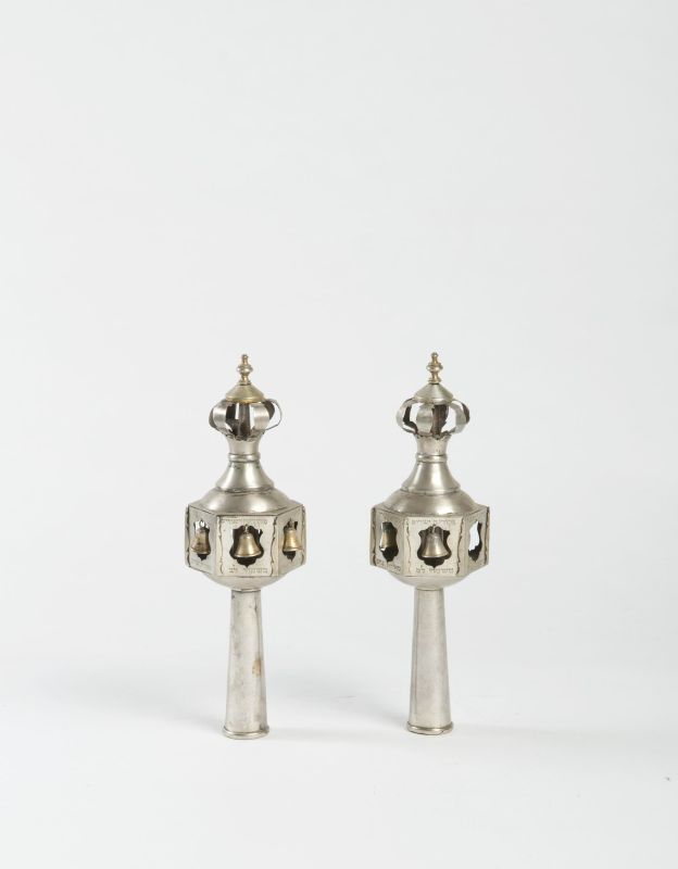 Torah finials with inscription
