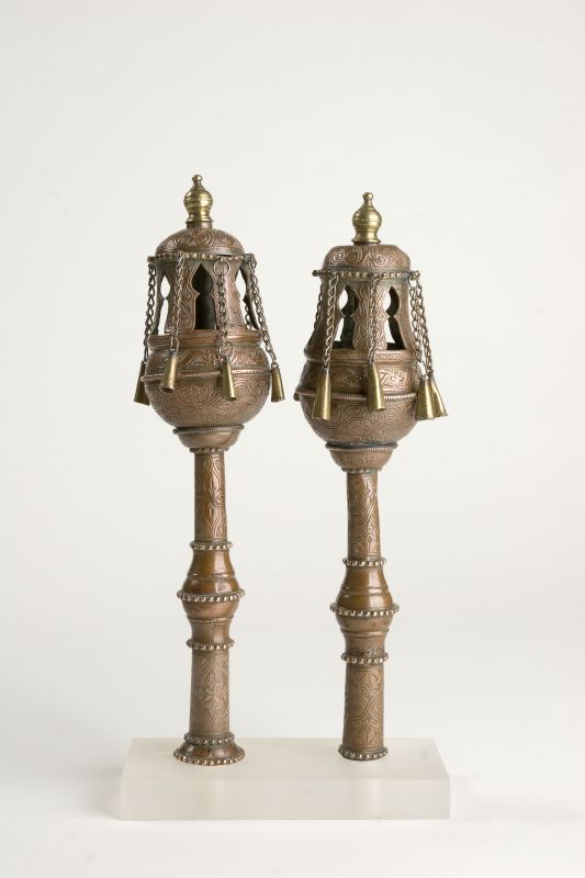 Torah finials (tappuhim) with horseshoe-shaped windows