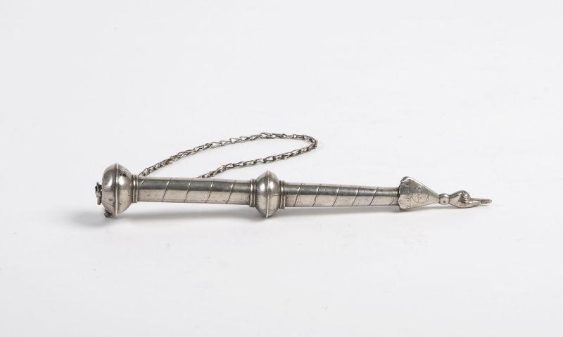 Torah pointer with inscription