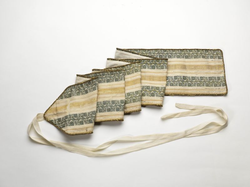 Torah binder (faša)