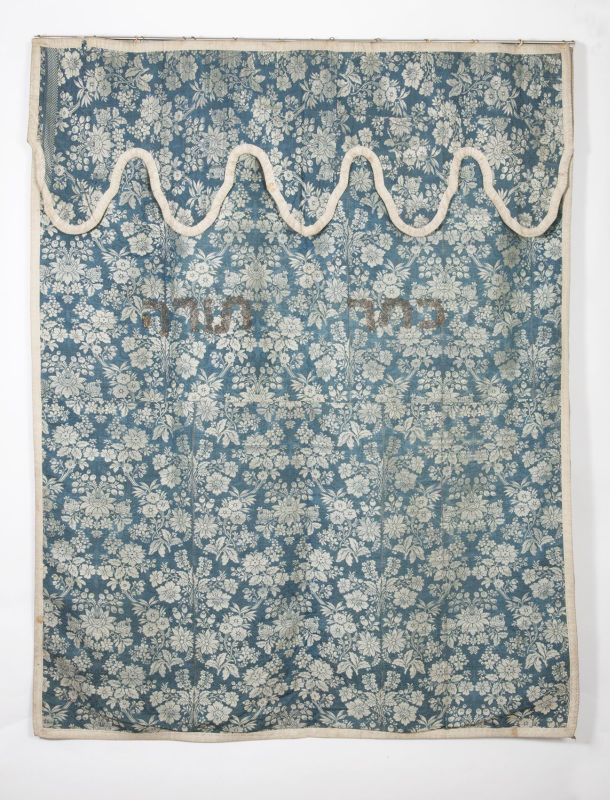 Torah ark curtain with valance
