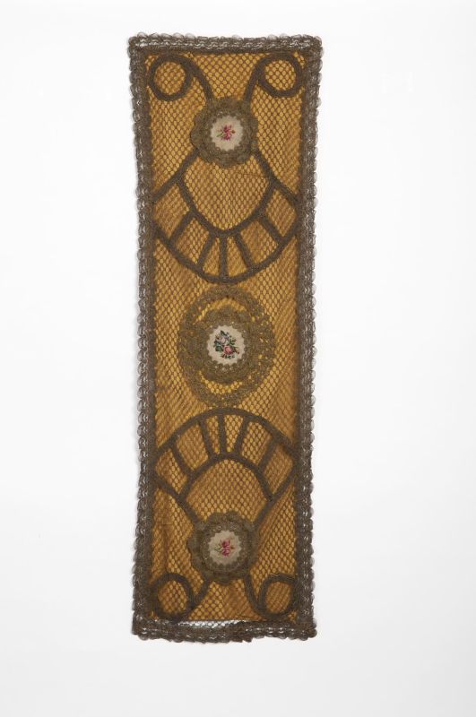 Decorative cloth