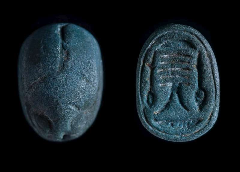 Scarab depicting a group of good-luck hieroglyphs