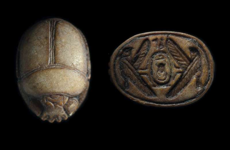 Royal-name scarab of Thutmose I