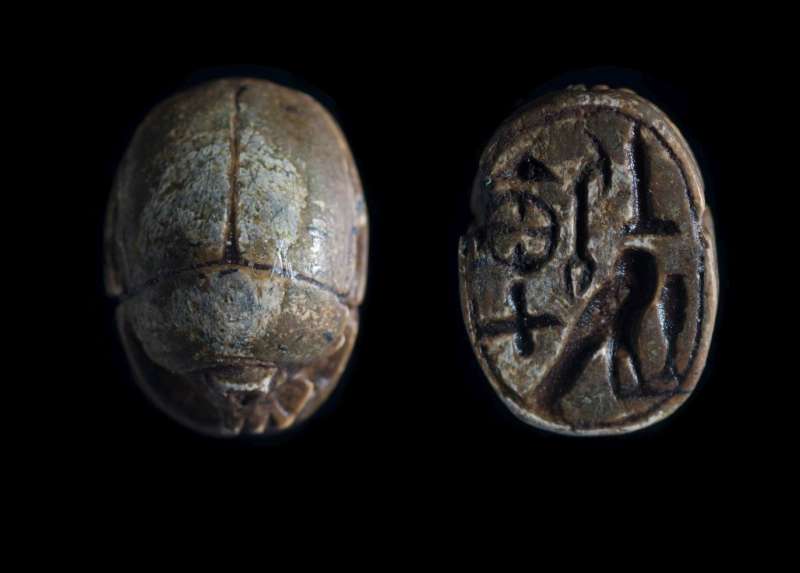 Scarab inscribed with a blessing formula relating to the city of Thebes