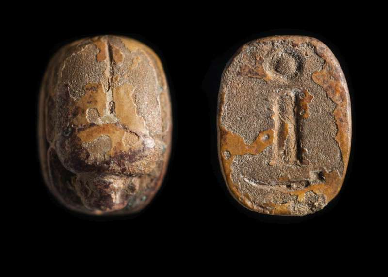 Royal-name scarab of the 4th Dynasty king Djedefre