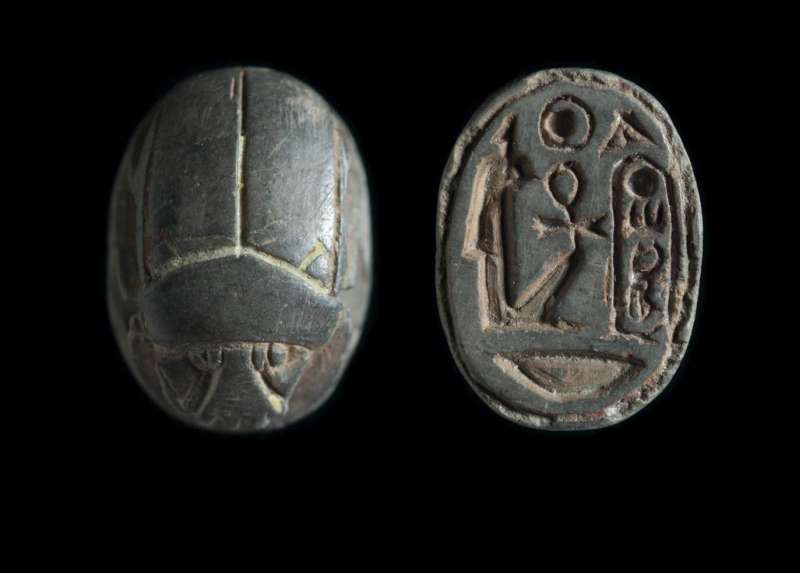 Royal-name scarab of Thutmose III and Amenhotep III