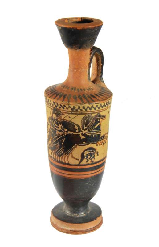 Attic black-figure <i>lekythos</i> (oil jar) depicting a battle scene