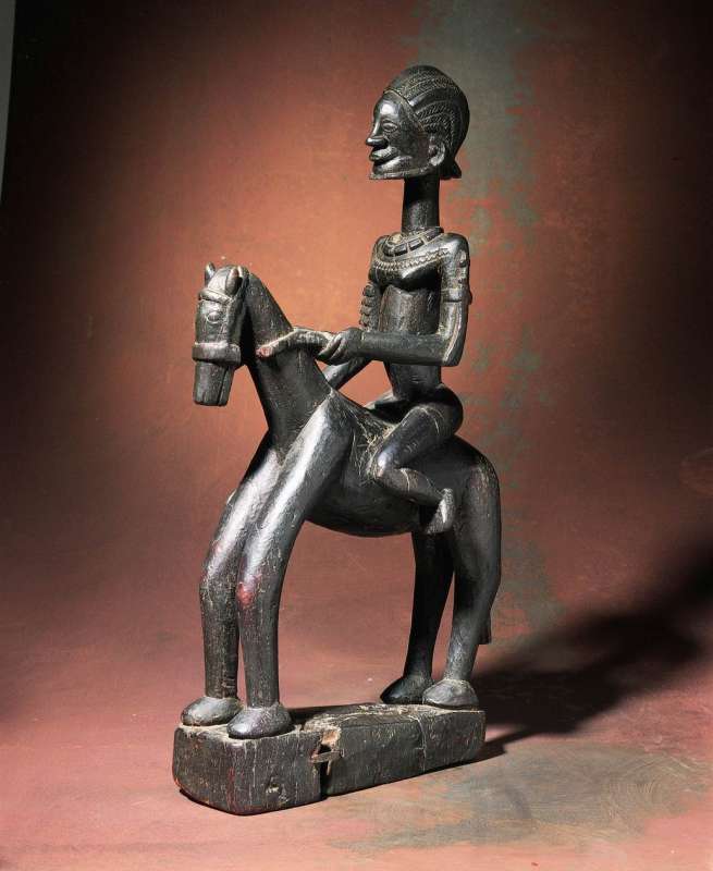 <i>Hogon</i> equestrian statue