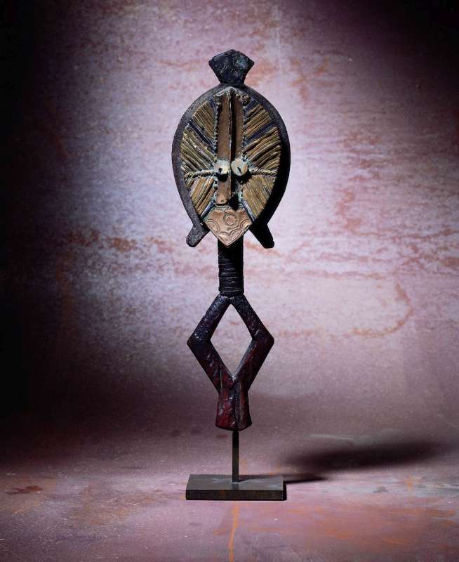 Reliquary guardian figure (<i>mbulu ngulu</i>)