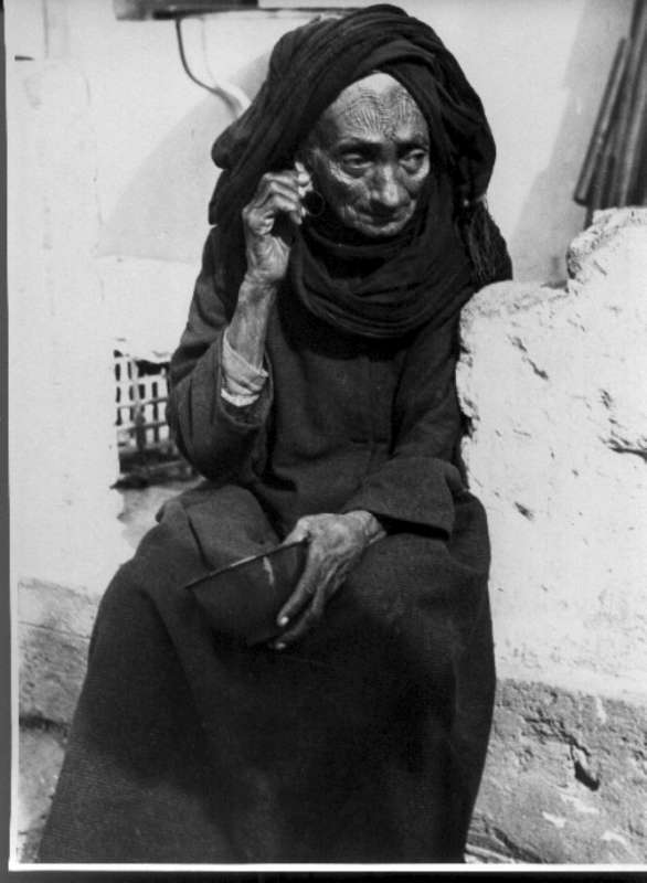 Elderly Yemenite woman