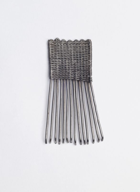 Comb