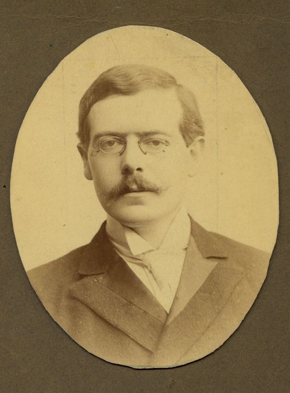 Stuart Merill