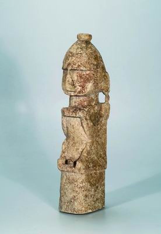 Seated ancestor figure (walut)