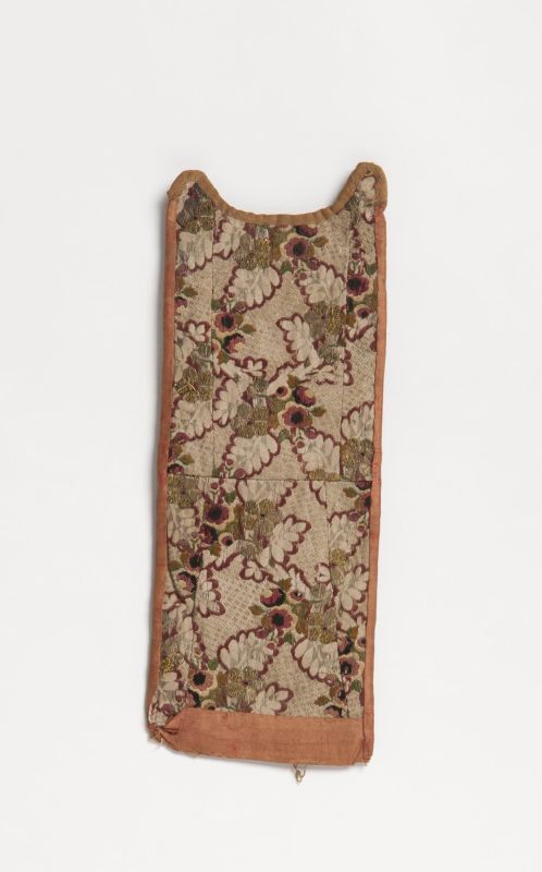 Breast kerchief (Brusttukh)