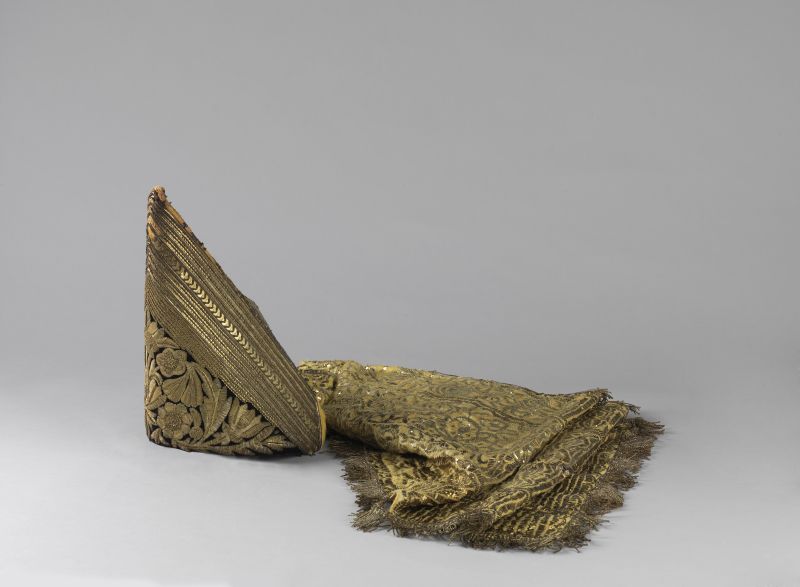 Women's headgear (duka)