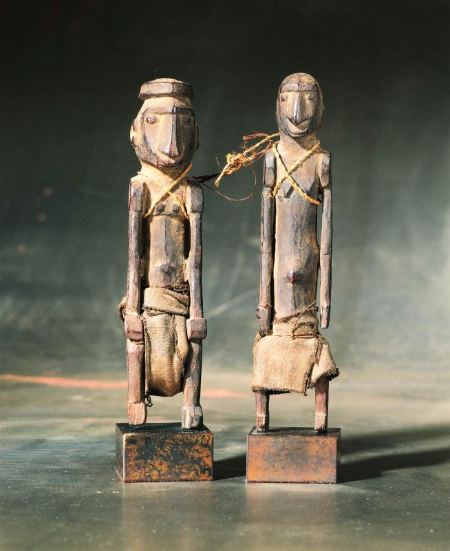 Deified male and female ancestor figures