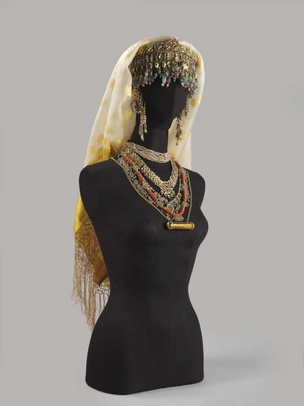 <b>The Jewelry of Jewish Women in Bukhara</b>