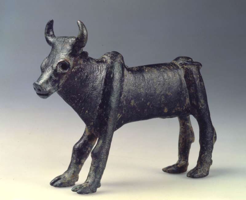Bull statuette