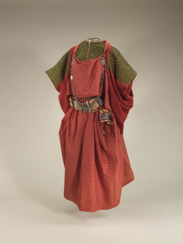 moroccan women's dress Mornings in Morocco size down for a more tailored fit Avara Exclusive Allover abstract Moroccan print Spread collar Moroccan Dresses | Kaftan &