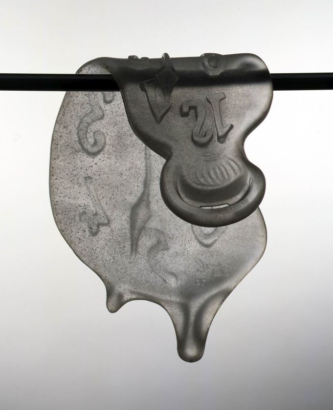 Door Coat Clock (Porte Manteau Montre)